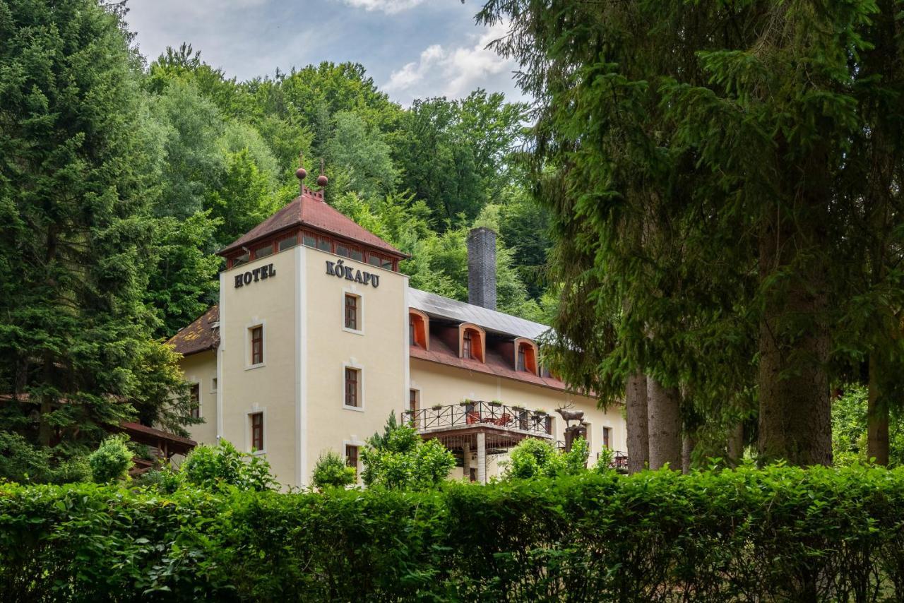 Kokapu Vadaszkastely Es Hotel & Apartments Nagyhuta Exterior photo